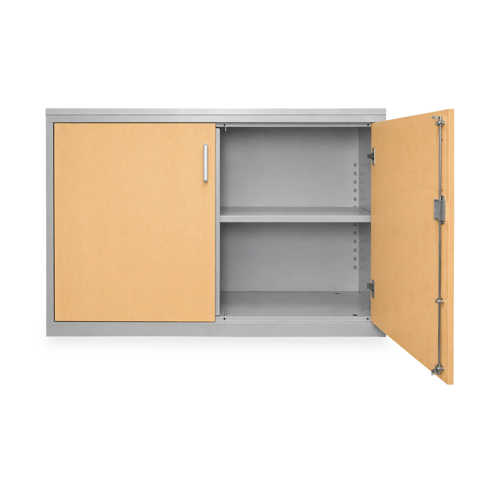 AKTENSCHRANK_HOLZ_METALL_2-OH_7035-AHORN-01_ee6703ed-4f31-4da3-90ac-a531b1d55c94 Aktenschrank Stahl-Holz-Kombi – 2 OH mit Holzdekor-Front (12 – Detailansicht
