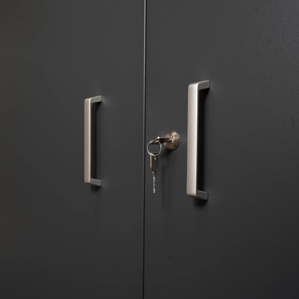 AUSSENSCHRANK_DETAIL-02-7016 Stahlschrank für den Außenbereich – Anthrazit (1200 × 800 × – Detailansicht