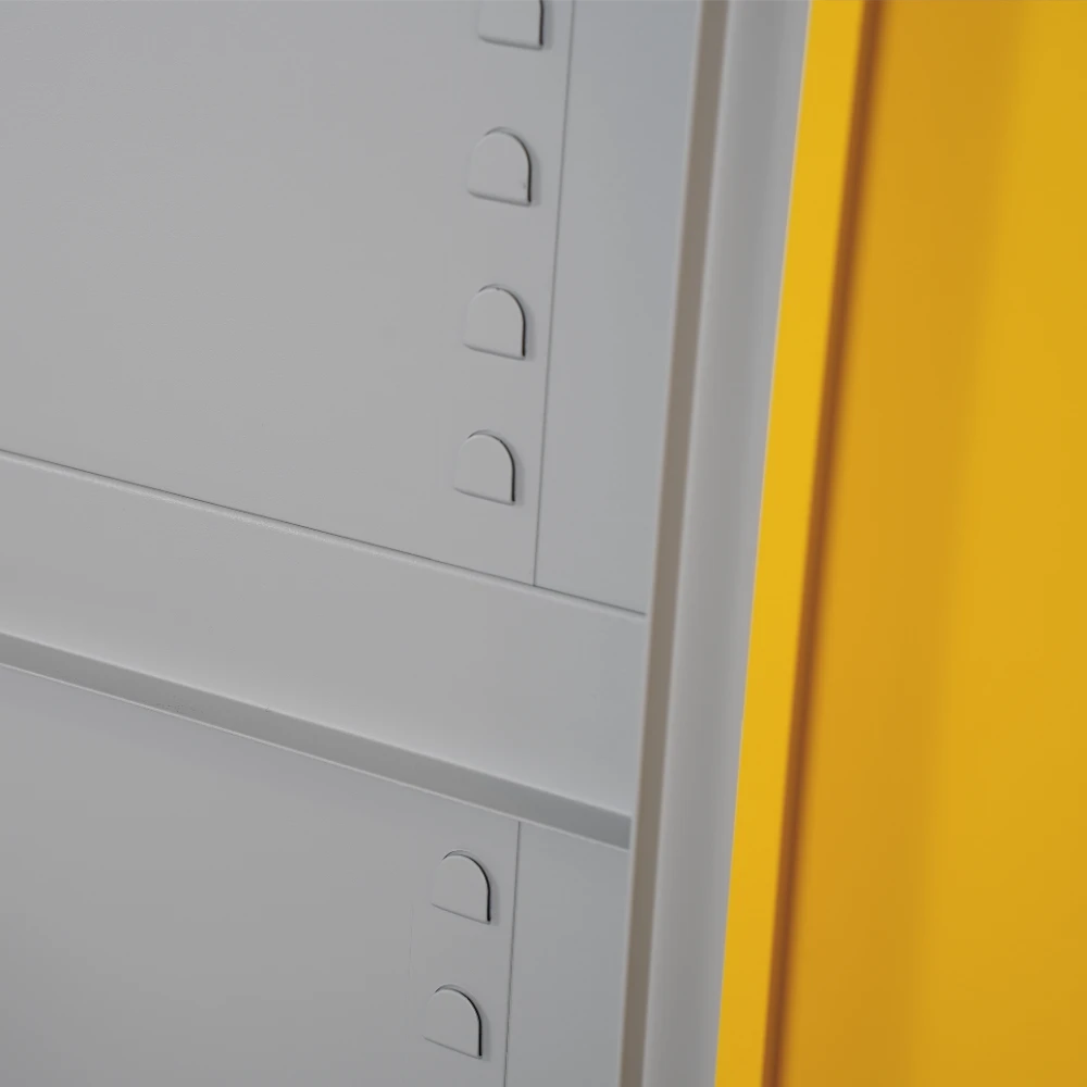 UMWELTSCHRANK_DETAIL-08 Umweltschrank 500 mm mit 4 Wannen (500 × 500 × 1950 mm) – Detailansicht