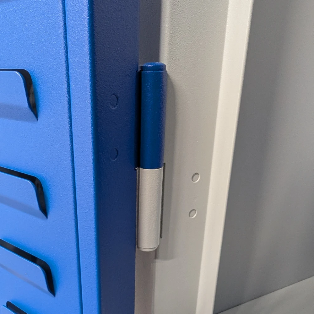 WERKSTATTSCHRANK-BOXEN_DETAIL-04 Werkstattschrank mit Lochwand und Boxen (1000 × 450 × 1940 m – Detailansicht